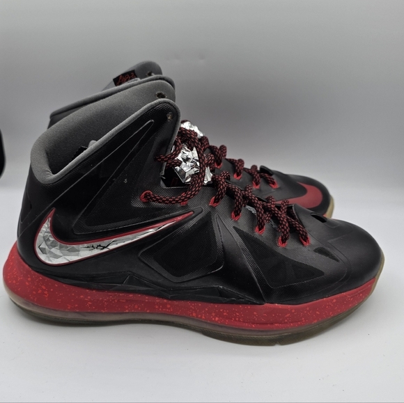 Nike LeBron 10 X 10+ Pressure Black Red Sport Size 12 Sneakers    Basketball Men main image 4